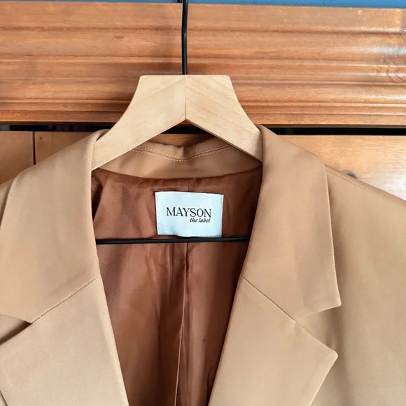Mayson The Label Boyfriend Blazer – Camel – NWT - Picture 2 of 3